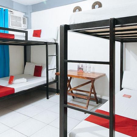 Reddoorz Plus @ Costa Roca Balamban Cebu Room photo