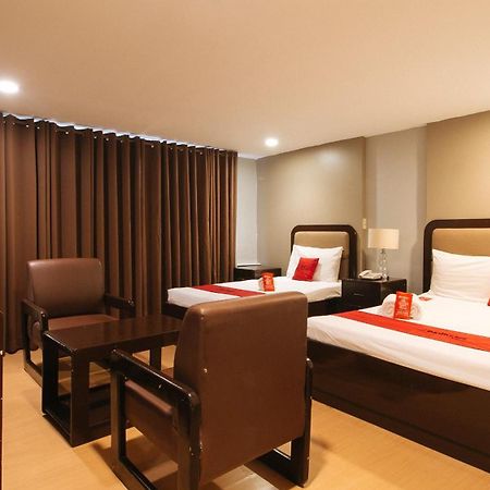 Reddoorz Plus @ Costa Roca Balamban Cebu Room photo