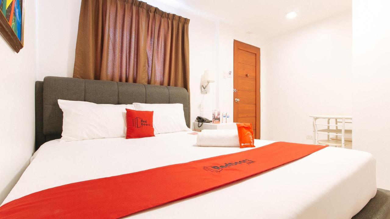Reddoorz Plus @ Costa Roca Balamban Cebu Exterior photo
