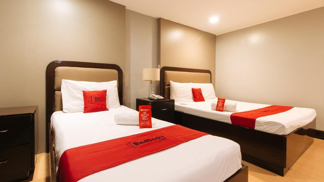 Reddoorz Plus @ Costa Roca Balamban Cebu Exterior photo